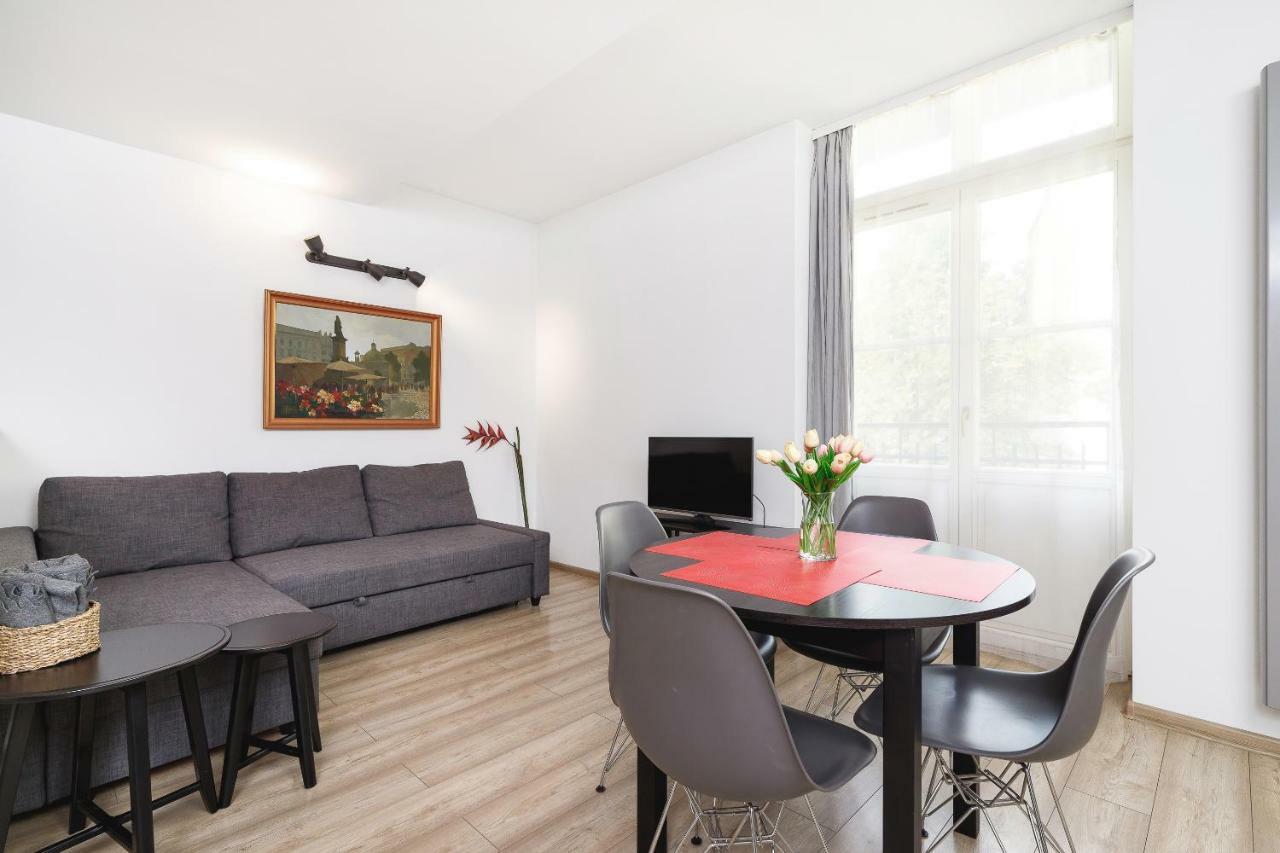 Apartments Cracow Miodowa By Renters Krakow Luaran gambar