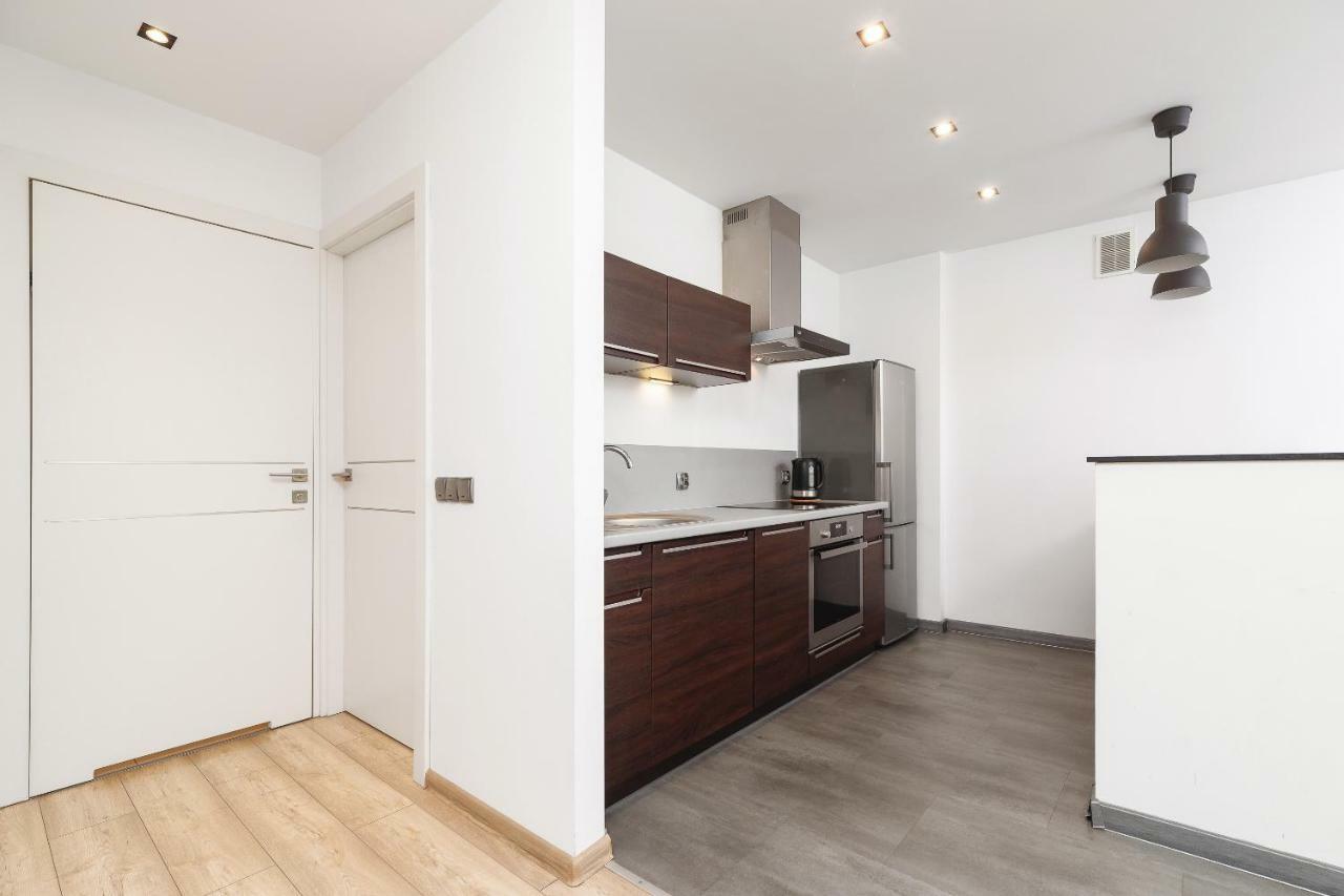 Apartments Cracow Miodowa By Renters Krakow Luaran gambar